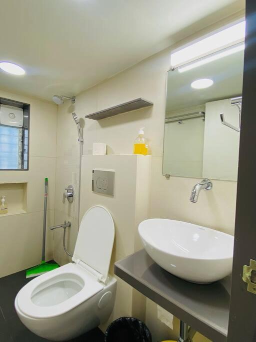 Mira Studio Bandra W By The Bombay Home Company Exterior photo